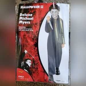 Spirit Deluxe Michael Myers Costume - Black and White